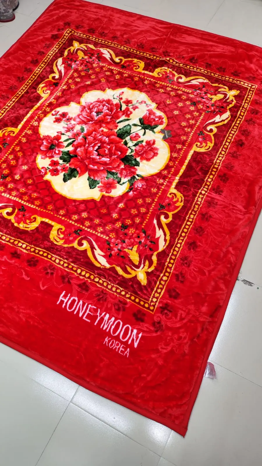 WhatsApp Image 2026-08-18 at 4.32.52 PM (2) Honeymoon Premium Blanket- 2 ply, 4.5 KG - Image 1